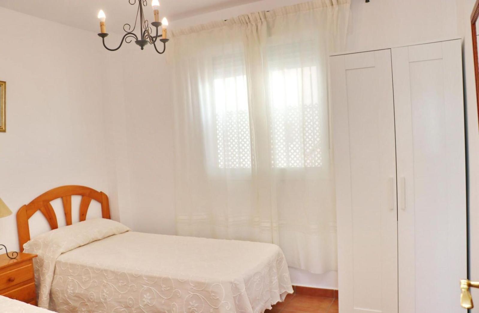 Apartamento Vistas Al Parque コニル・デ・ラ・フロンテラ エクステリア 写真