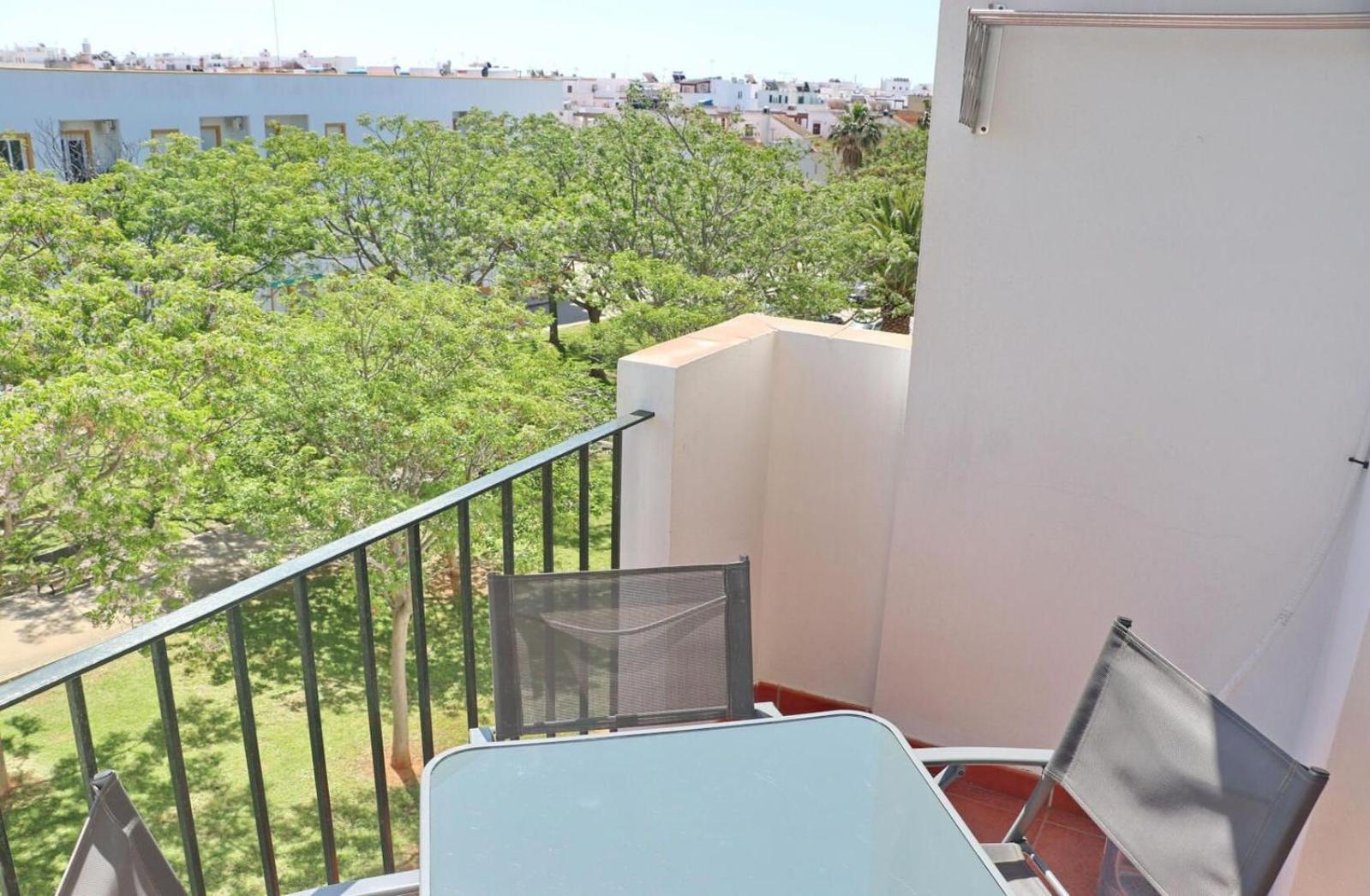 Apartamento Vistas Al Parque コニル・デ・ラ・フロンテラ エクステリア 写真